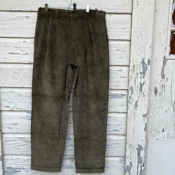Vintage Gap Corduroy Easy Fit Pleated Men’s Pants Trousers 36/34 Casual H5 - Picture 1 of 6